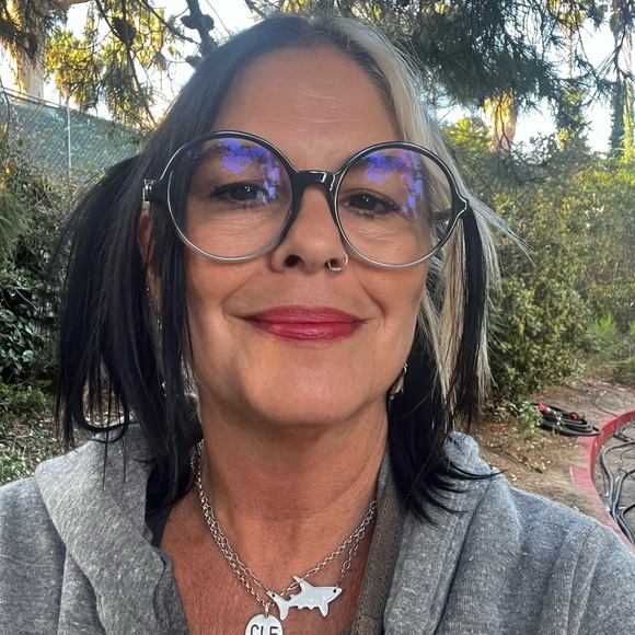 Meet your Posher, Rita - Picture 1 of 10